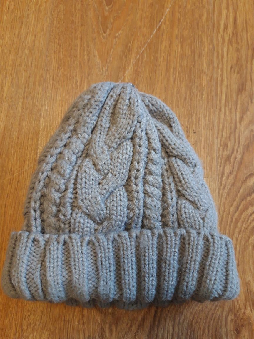 Зимняя шапка 3 - 4 года