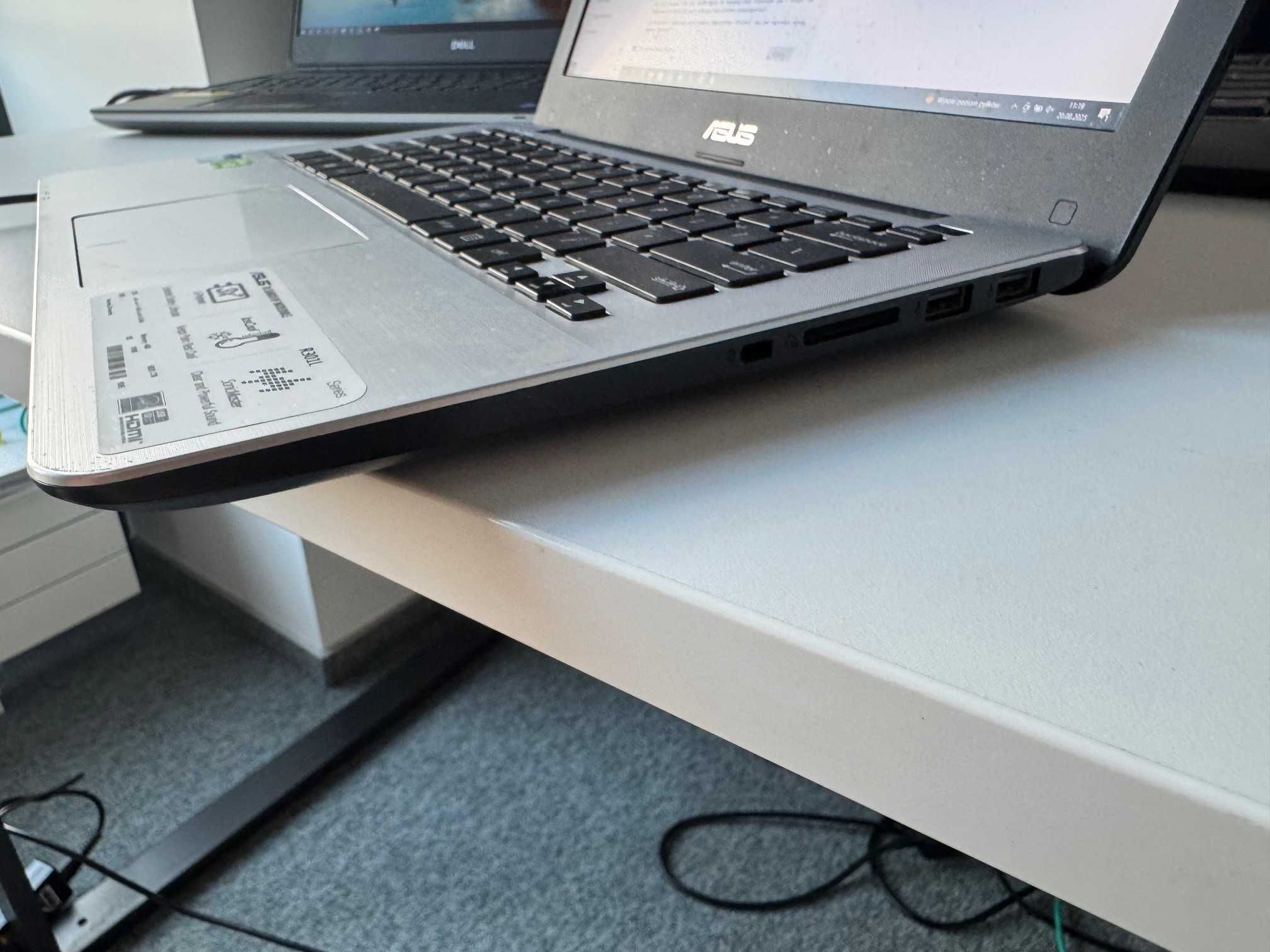 Laptop ASUS ICore i7-5500U 12 GB RAM 224GB SSD