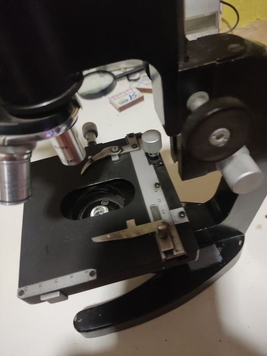 Продам мікроскопом