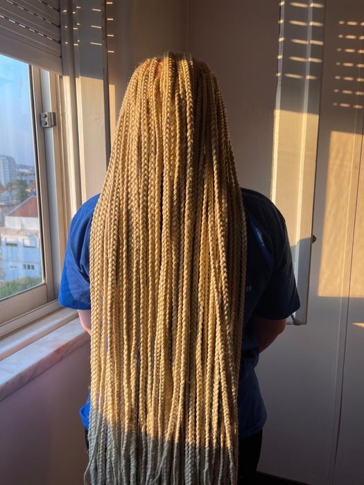 Aplicação e Tranças de Cabelos Africanos – Atendimento ao Domicílio
