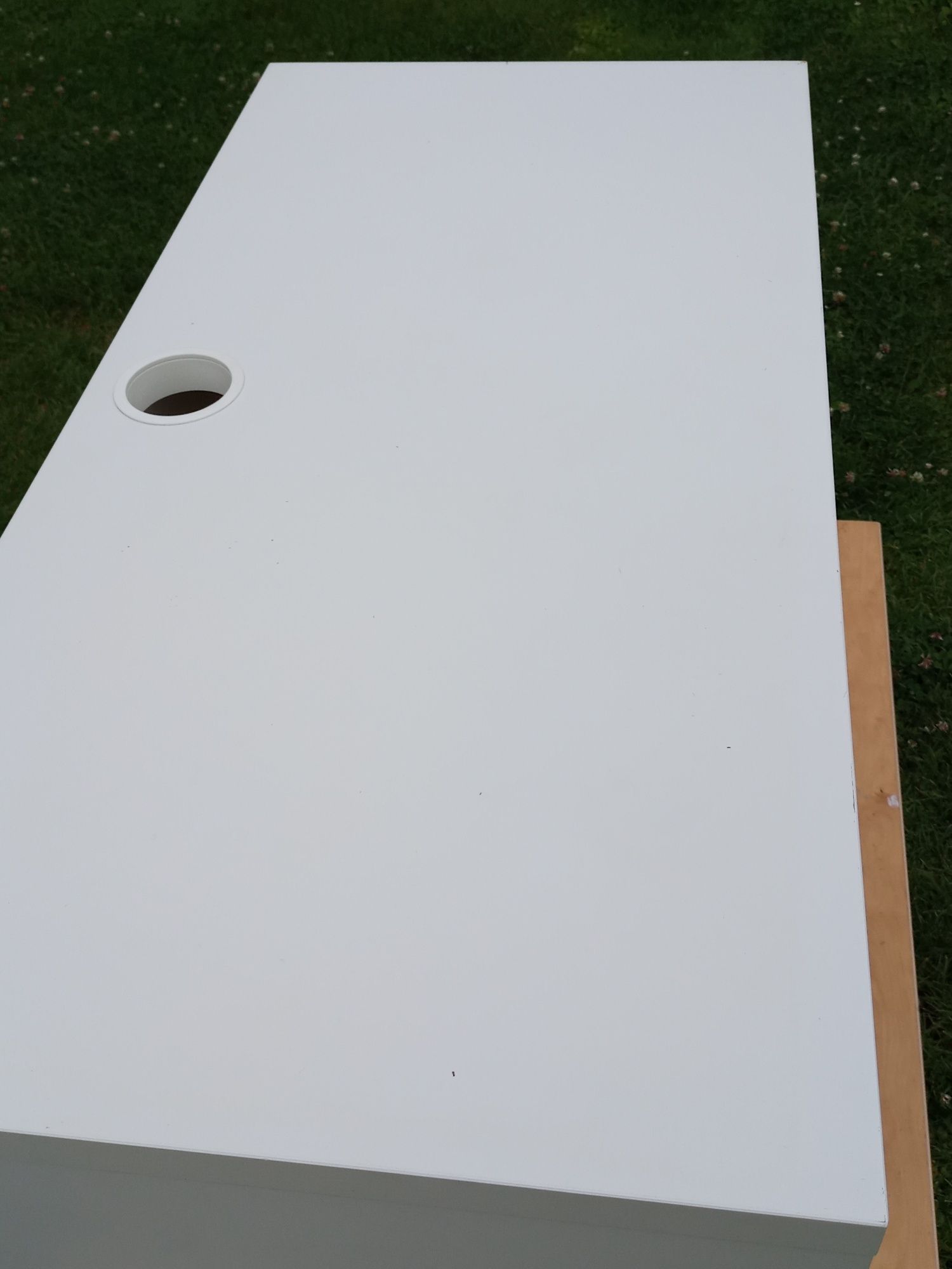 IKEA MICKE biurko z szafką dwie szuflady 105x50 BIAŁE dostawa czyste