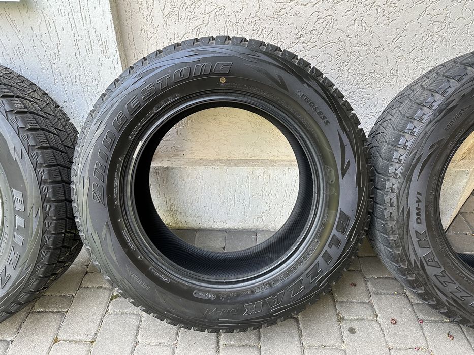 Bridgestone Blizzak DM-V1 265/60 R18 110R Продам зимние шины