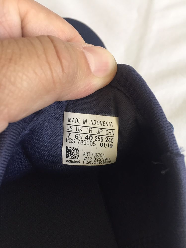 Кроссовки кросівки adidas оригінал 40 розмір