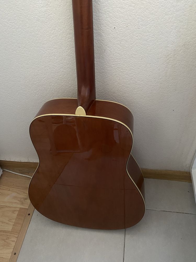 Гітара Yamaha f370