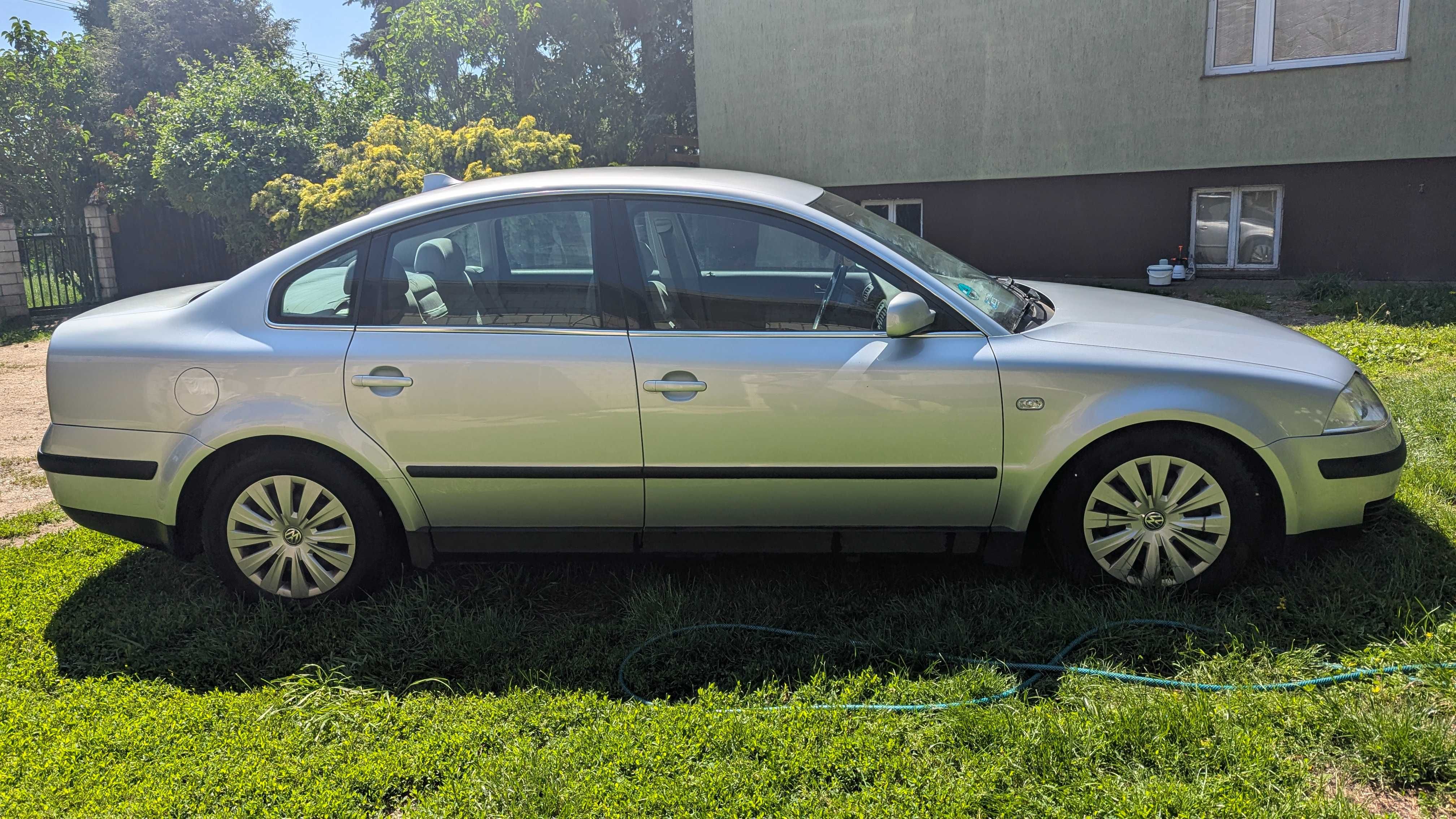 Passat B5 FL 1.8T 180 KM, klima, centralny zamek, 2001 r.