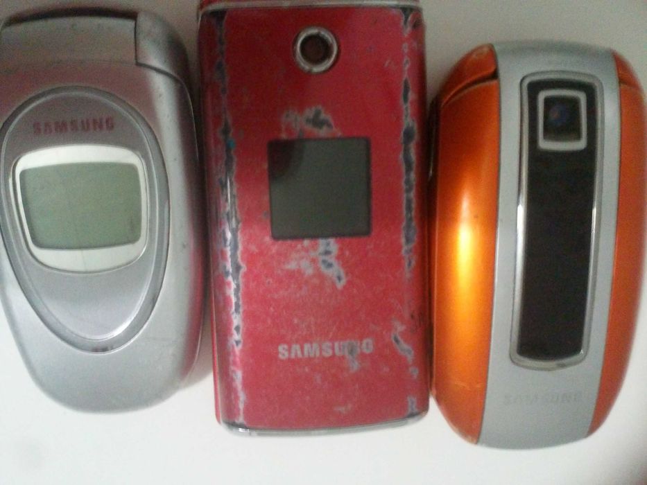 Продам телефон Samsung