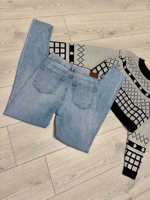 Жіночі джинси Marc o"Polo р.26 стан нових