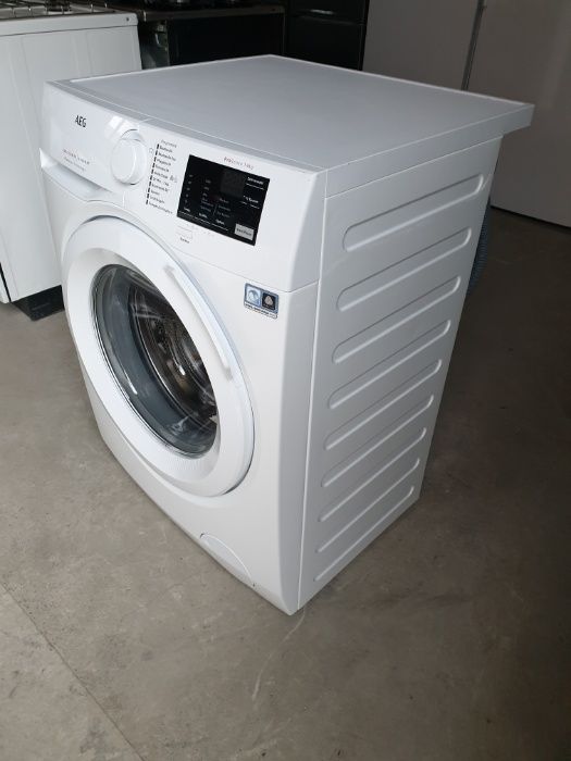 Пральна/стиральная/машина AEG lavamat 6000 Series ProSense 8 KG