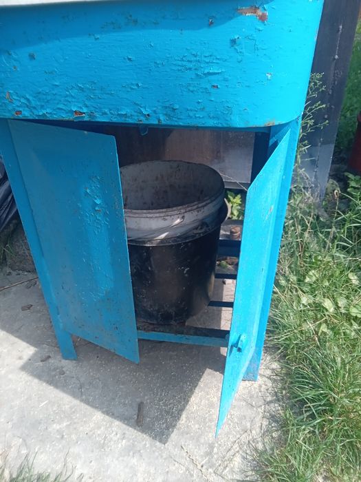 Продам умивальник,рукомойник