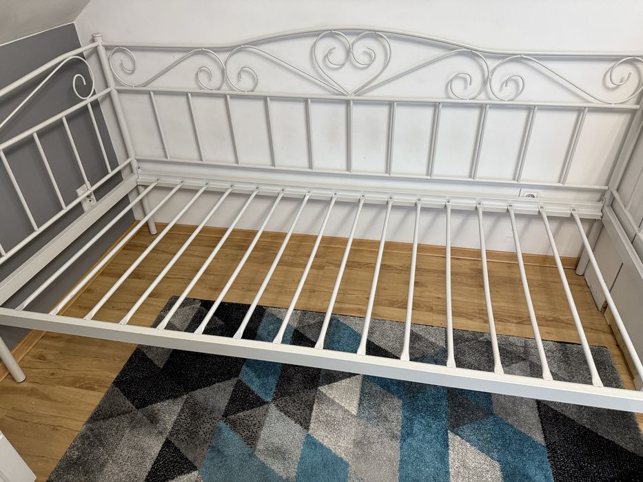 Białe łóżko metalowe 95x206 + materac WELPUR Silver 90x200 stan BDB