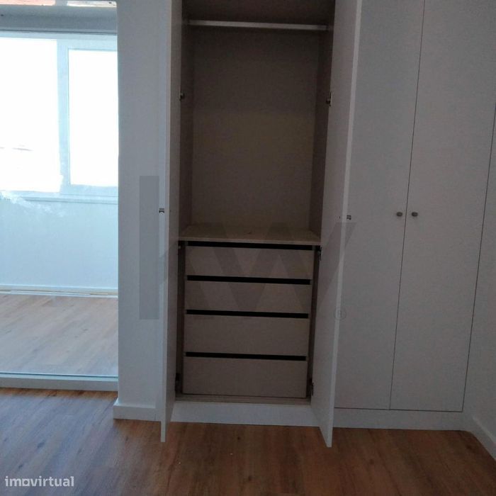 ️ Apartamento T2 com VISTA MAR - Totalmente renovado