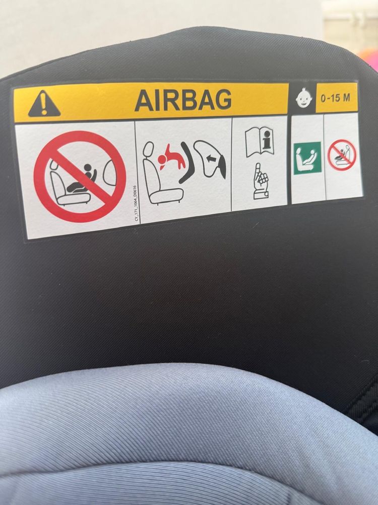 Автокрісло Cybex Aton M