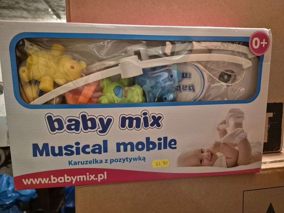 Karuzelka do łóżka z pozytywką. Pozytywka.