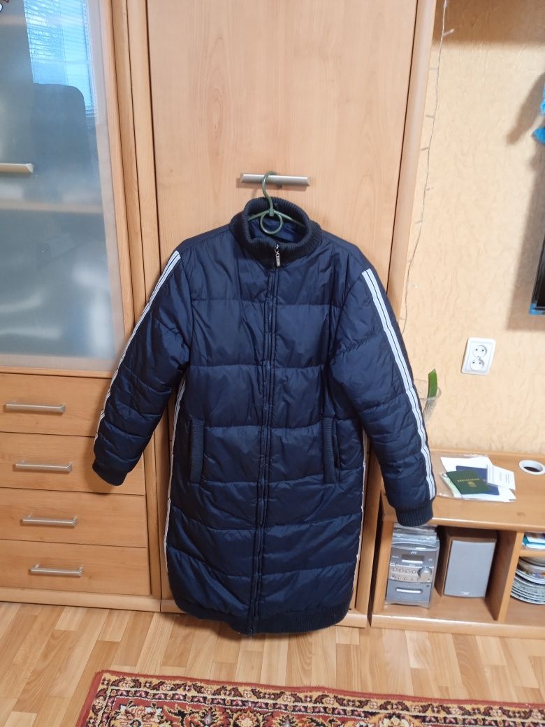 Продаю спортивную зимн. куртку
