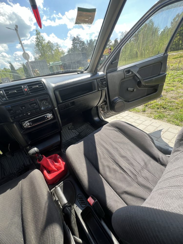 Opel vectra b 1.8 бензин