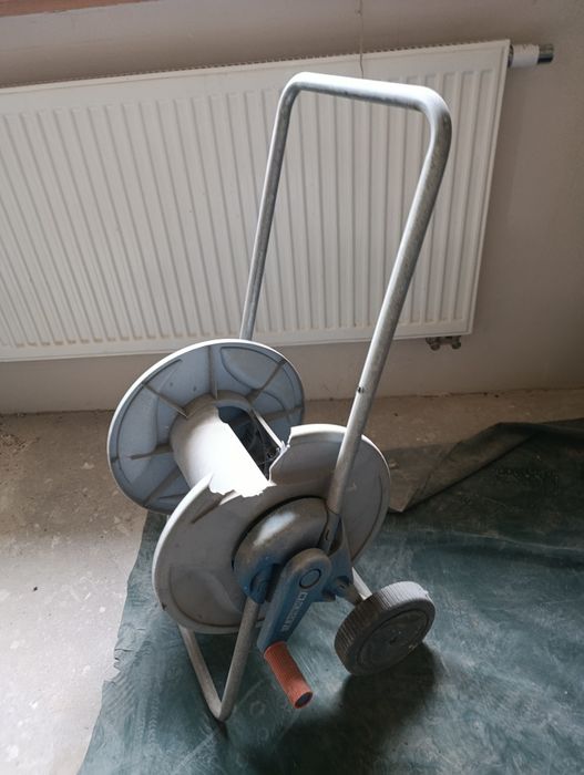 Bęben na wąż ogrodowy