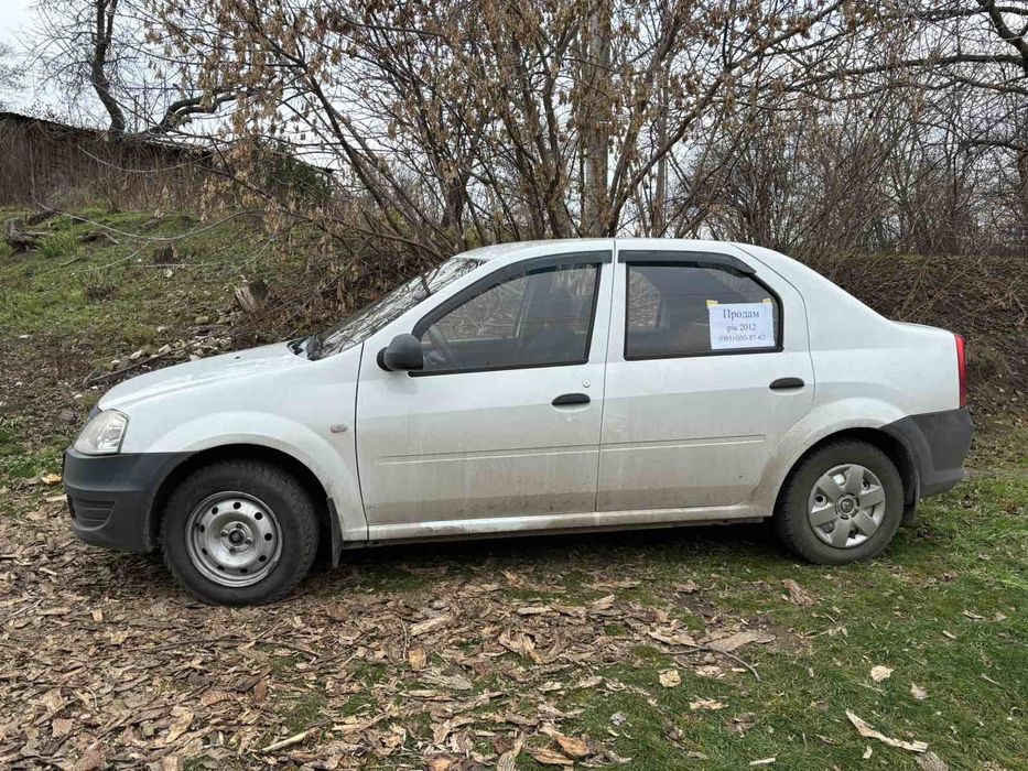 Продам рено логан 2012року, пробіг 246000. Один власник.