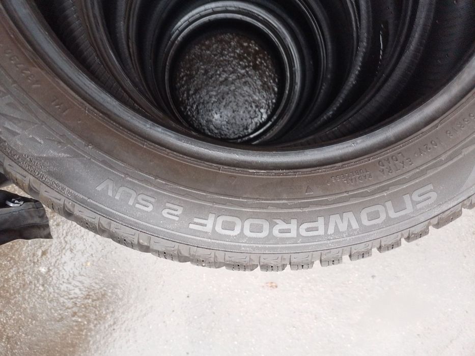 Продам покришки nokian snowprof 2 suv 225 55 4 шт