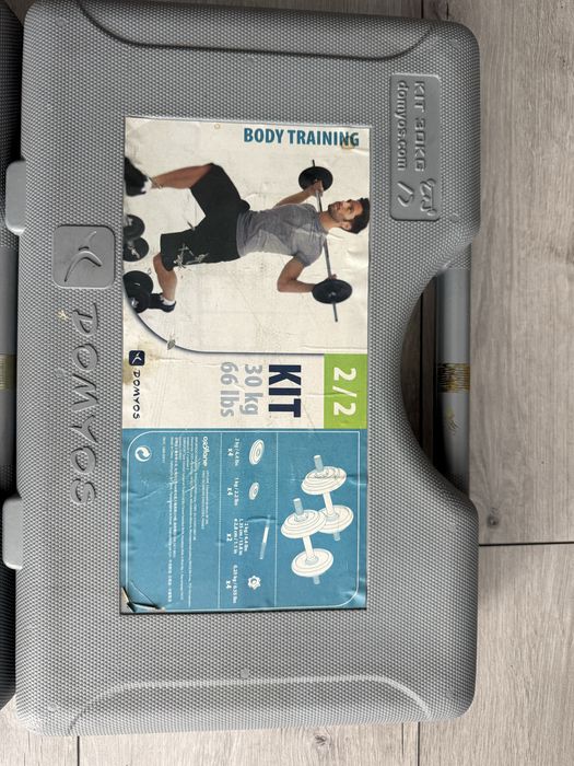 Zestaw w walizkach hantle gryf obciazenie lacznie 30kg