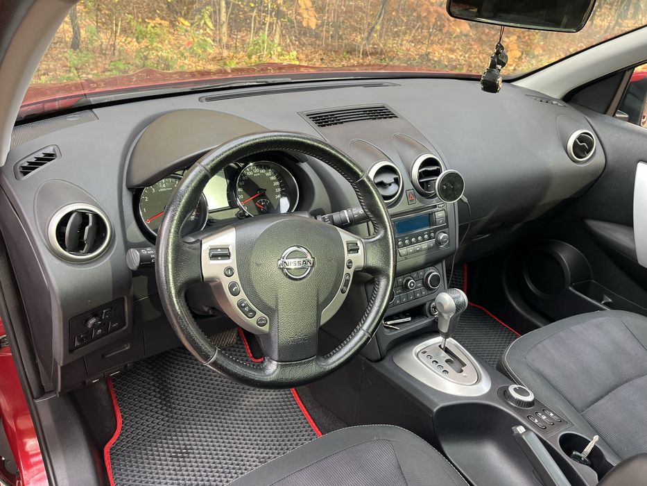 Nissan Qashqai+2, 4Х4, 2,0 бензин, автомат