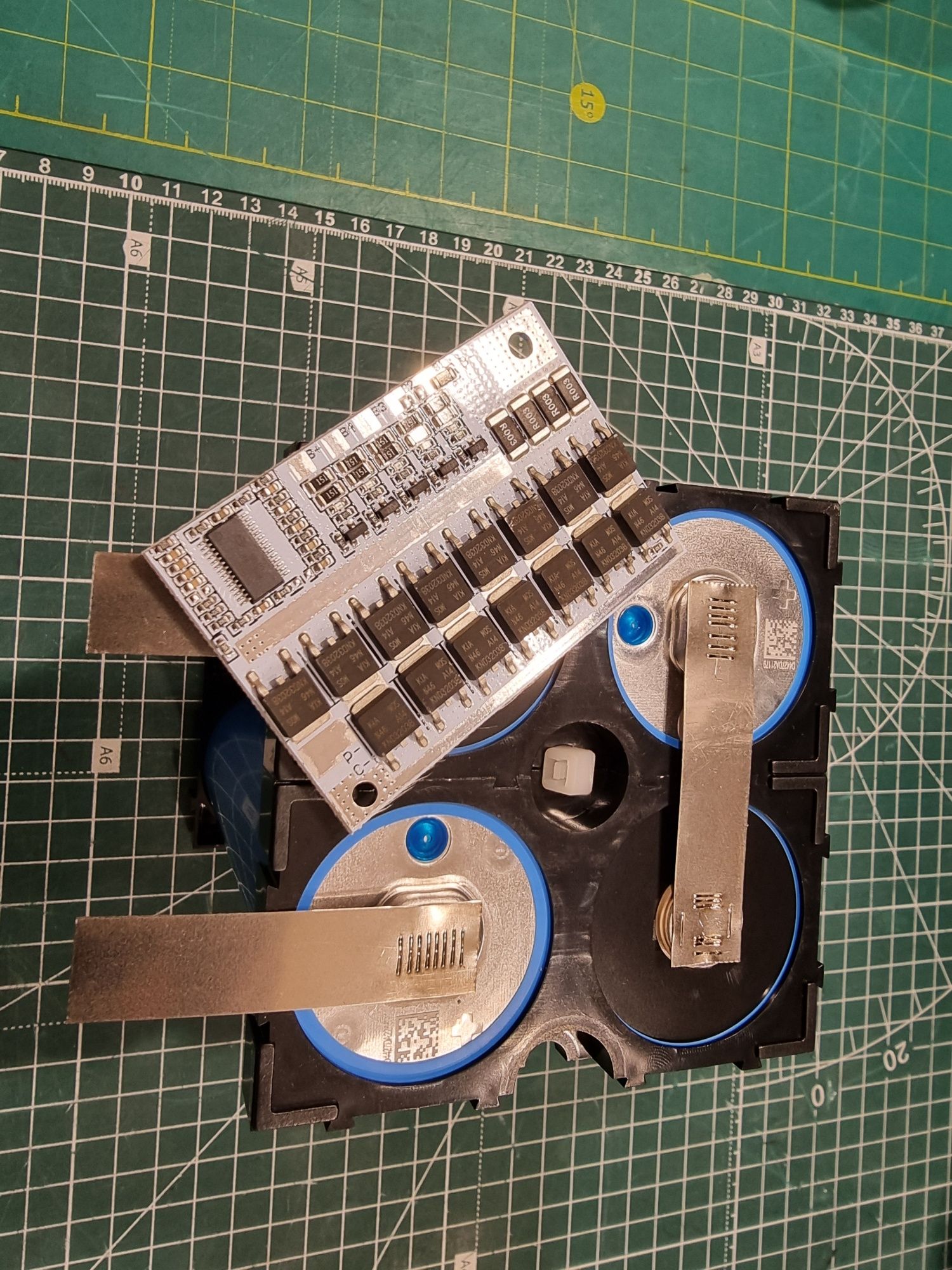Акумуляторна батарея EVE 40135 , 20Ah. , 3,2v