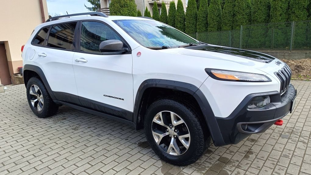 Jeep Cherokee TRAILHAWK 2015 3.2 B+G 4x4