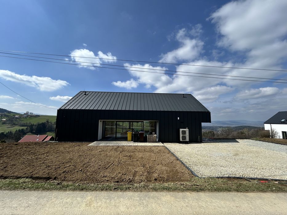 Usługi minikoparka koparka roboty ziemne brukarstwo ogrodzenia laweta