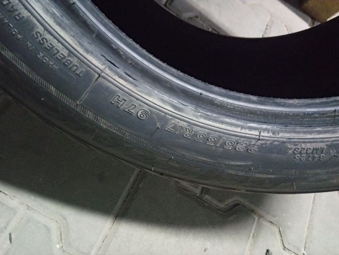 Opona zimowa 1 szt. Bridgestone Blizzak LM-32 225/55/17 97H