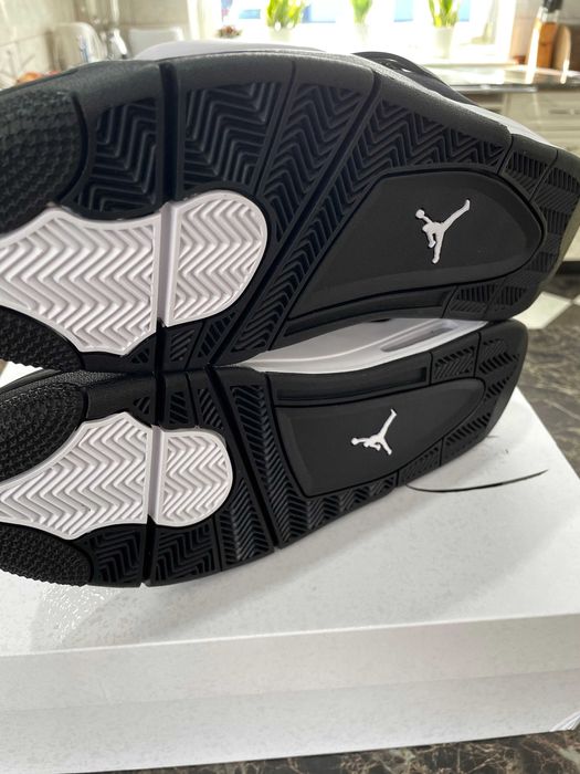 Nike Air Jordan 4 Retro White Thunder rozmiar 45EU