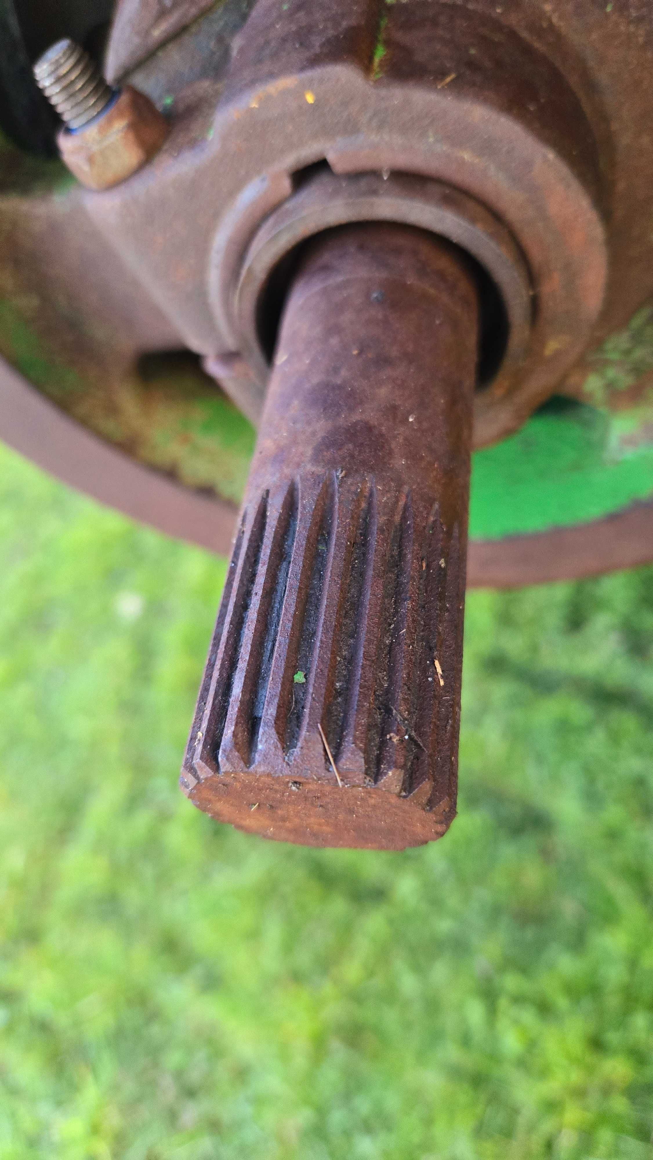 Свіжопривезений john deere 2264 200рік Без жатки $