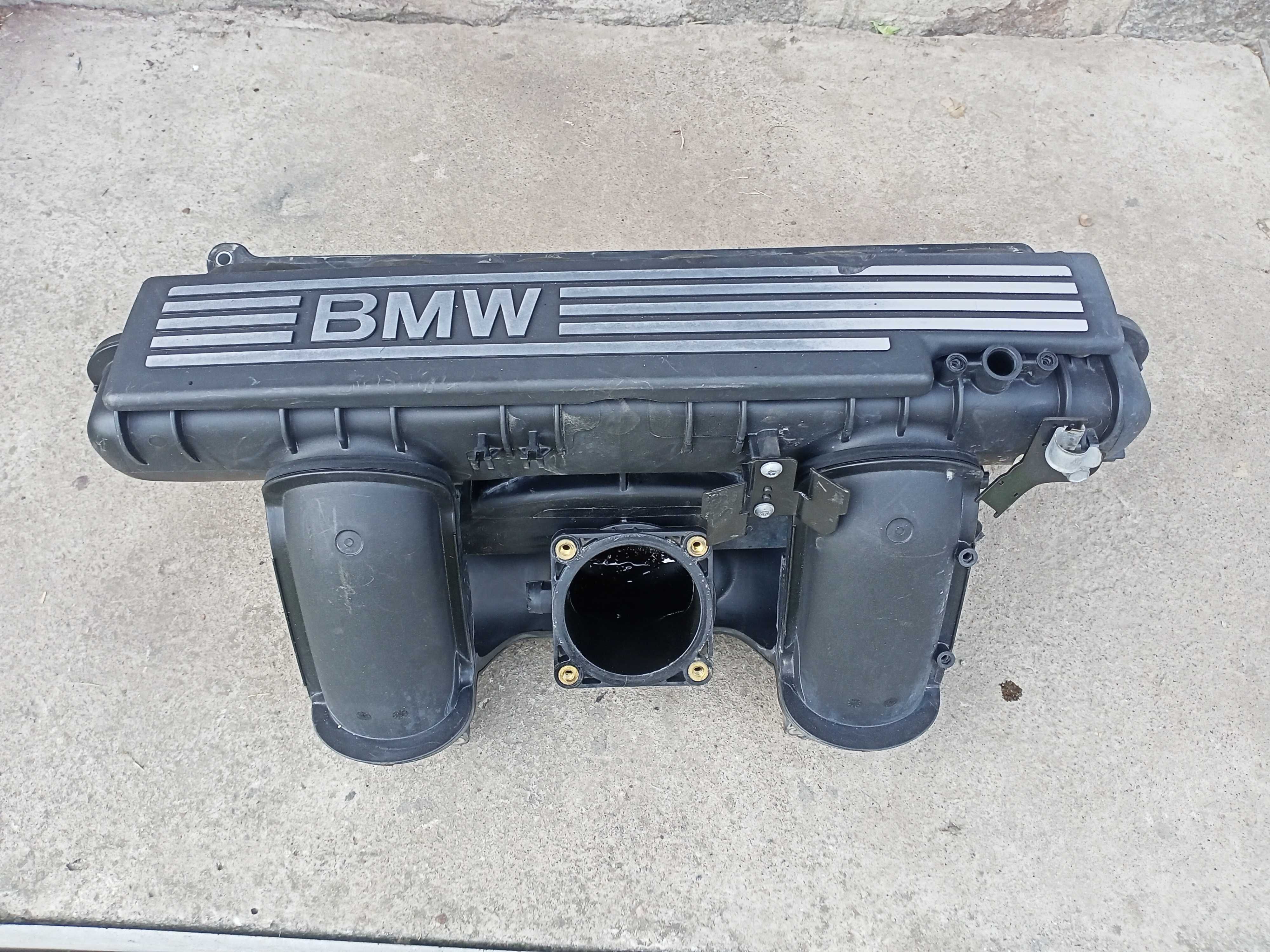 колектор впускной BMW e60,e90 N52B30 (754158508)