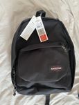 Рюкзак Eastpak Padded Pakr 27 літрів чорний для ноутбука