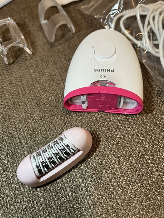 Продаю епілятор Philips 4000