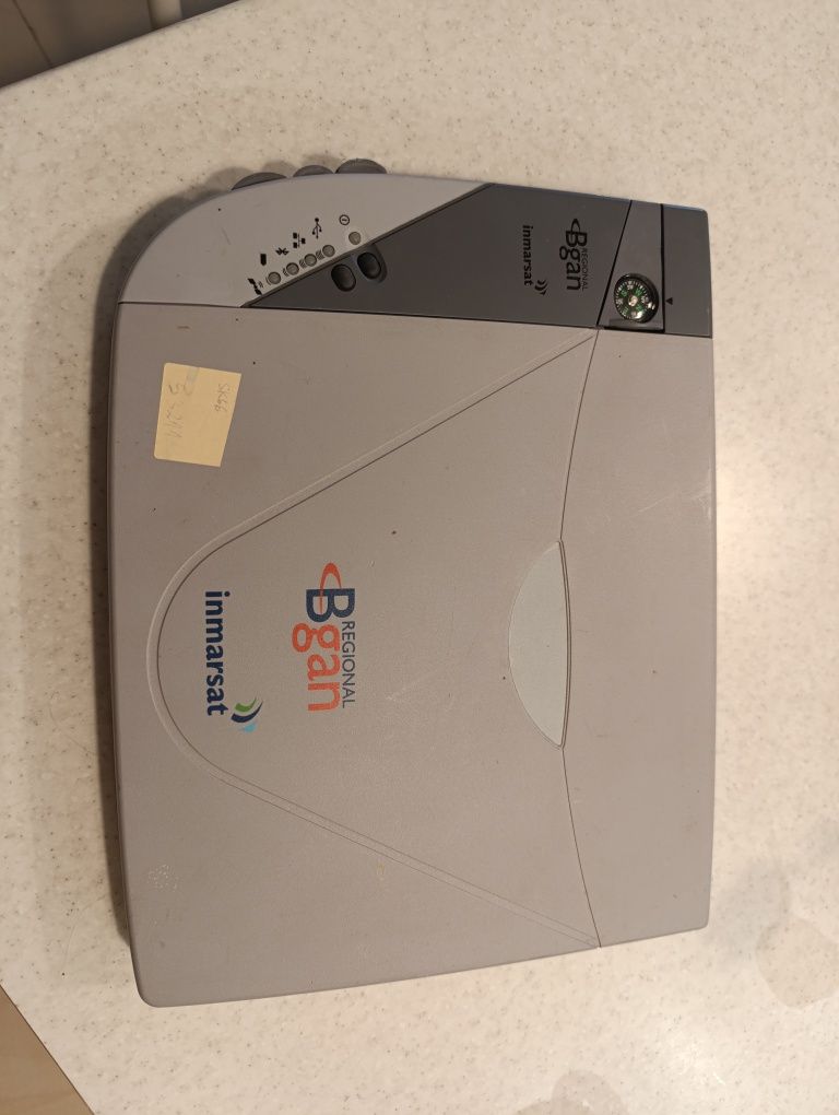 Modem / terminal satelitarny Inmarsat Regional BGAN - Hughe