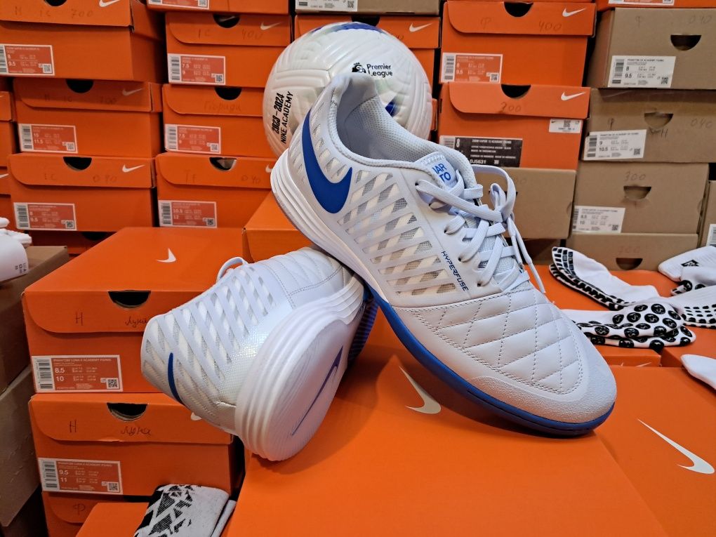 Футзалки Nike Lunar Gato II IC 580456-013 оригінал є всі розміра