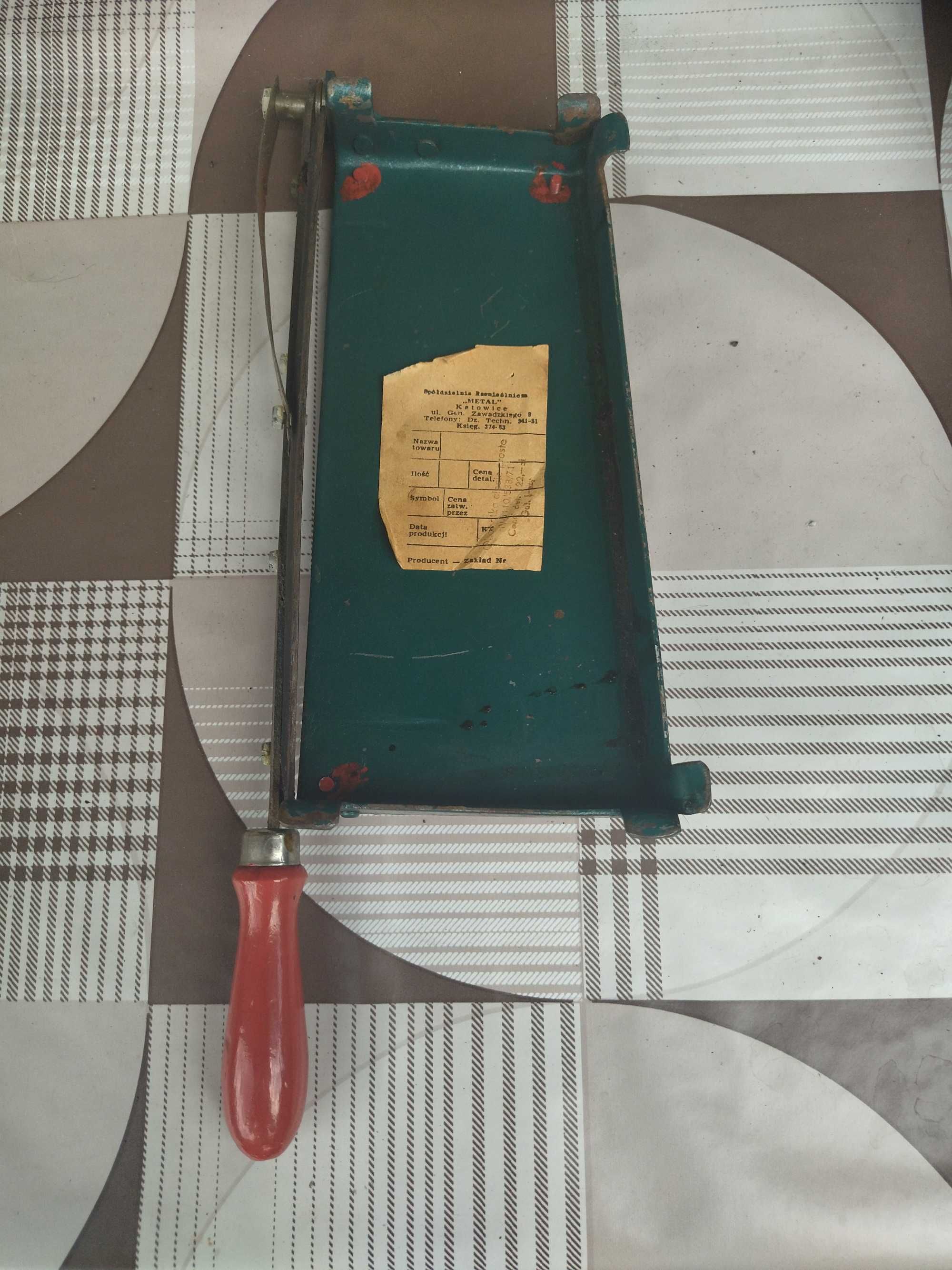 Gilotyna do zdjęć, papieru