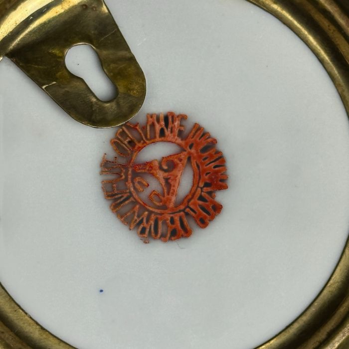 Chińska dekoracyjna miska metalowe okucie ptaki kwiaty B5/091311