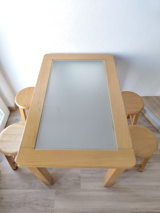 Mesa de Cozinha + 8 bancos