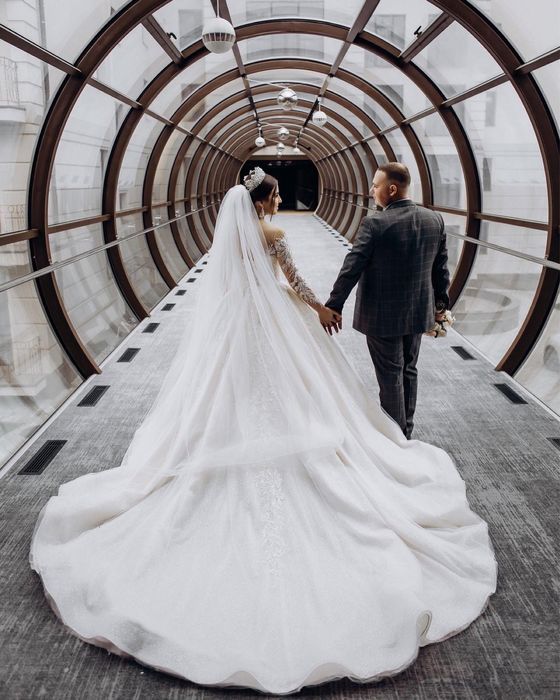 Весільна сукня