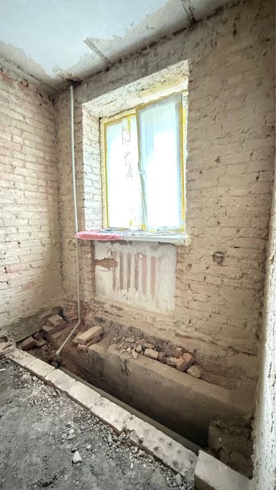 Продаж 2 кімнатної квартири по Є.Тельнова