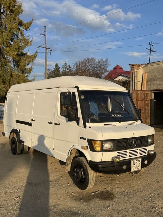 Mercedes 410 609. Sprinter rex vario
