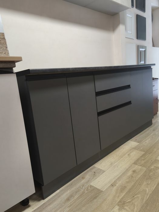 Готовая кухня 1,8 м