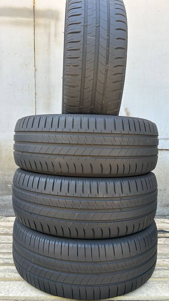 Комплект літніх шин Michelin R16 205/55