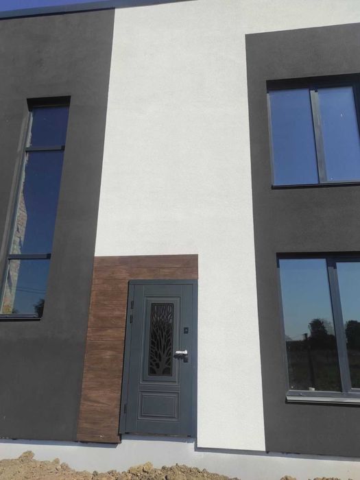 Продам таун хаус в селі Бохоники 3030