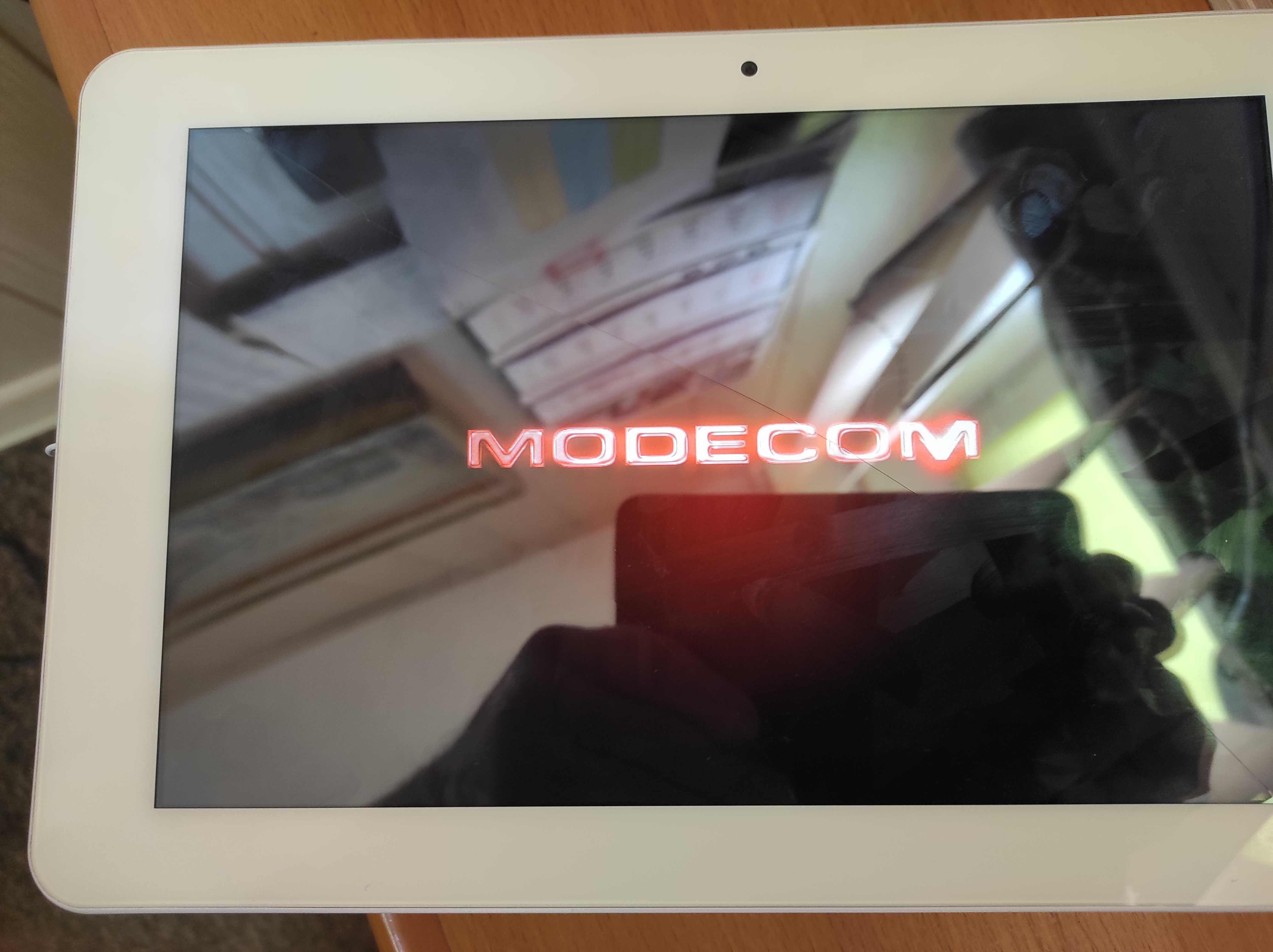 Tablet Modecom  - freetab 1002 JPS X  klawiatura i zasilacz .