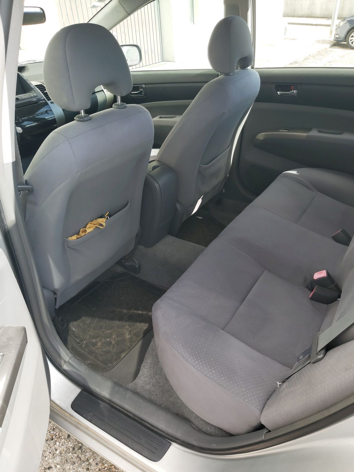 Vendo Toyota Prius Híbrido