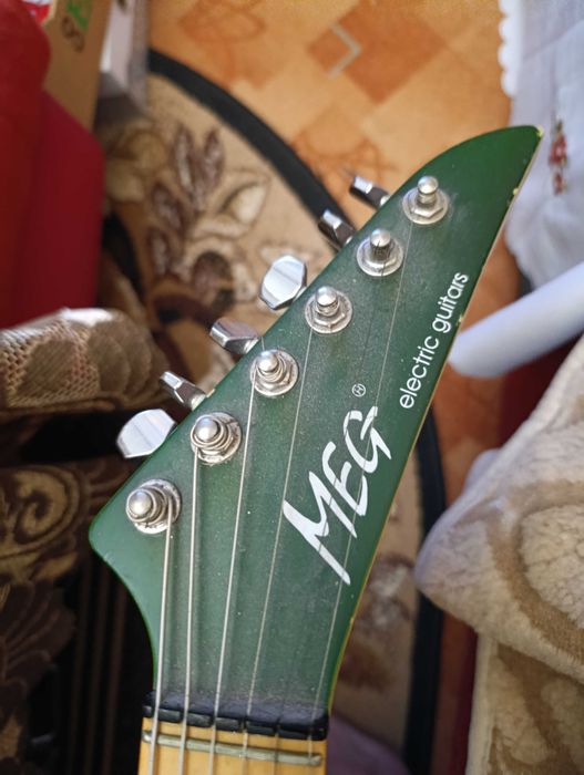 Gitara elektryczna MEG