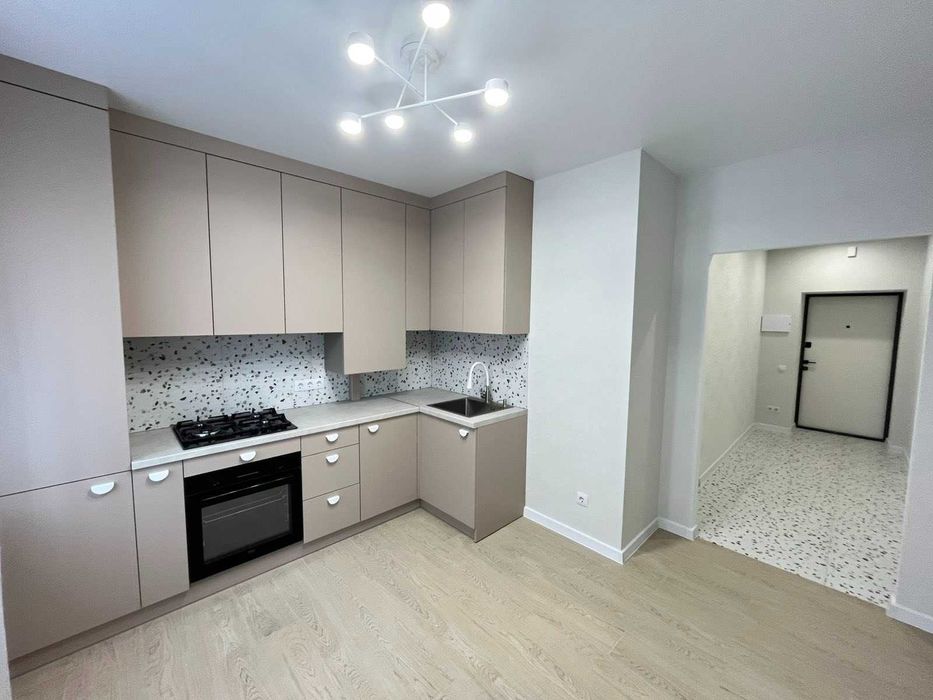 Продається стильна 1-кімнатна квартира в ЖК Avila City, Озерна 31370