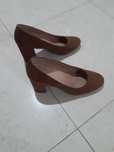 Sapatos castanhos
