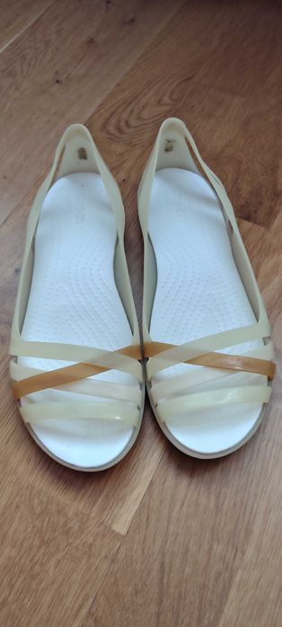 Crocs жіночі сандалі 38